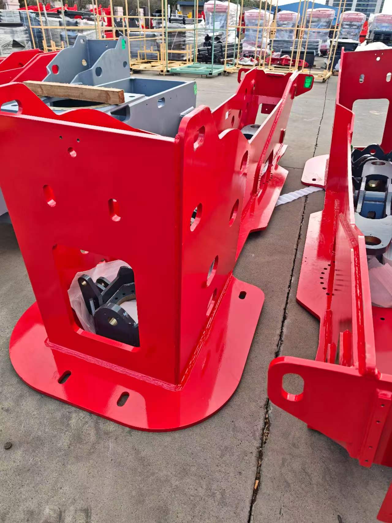 Articulated boom lift chassis frame — custom steel fabrication